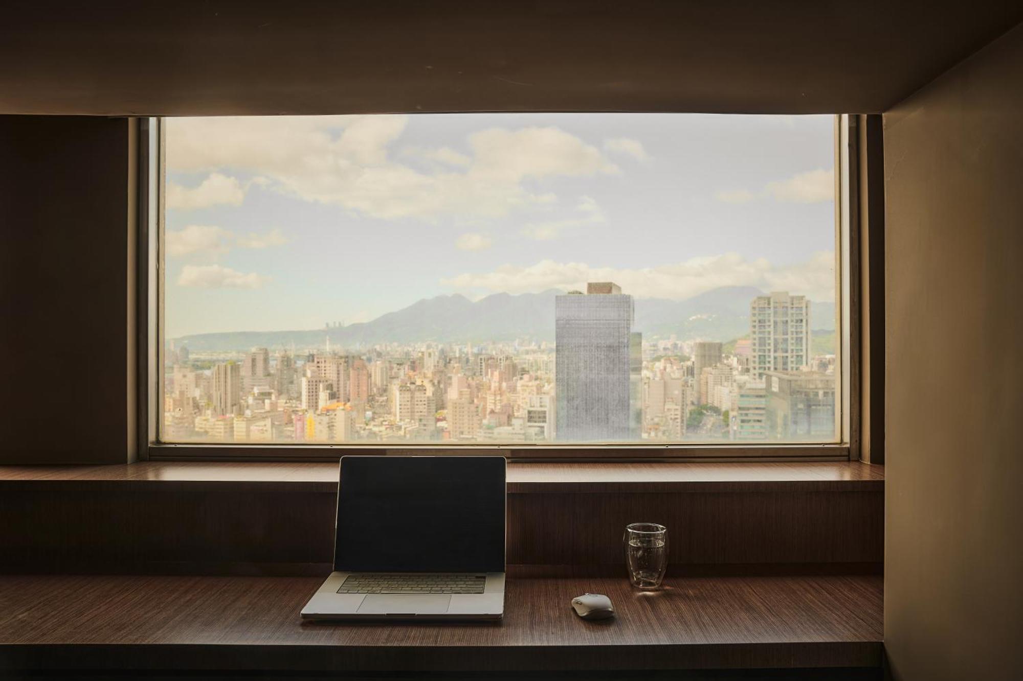 Brown House Hotel - Taipei Main Station Екстериор снимка