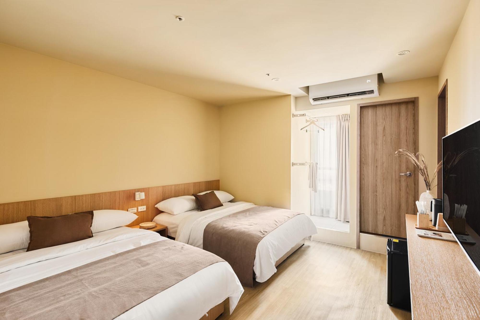 Brown House Hotel - Taipei Main Station Екстериор снимка