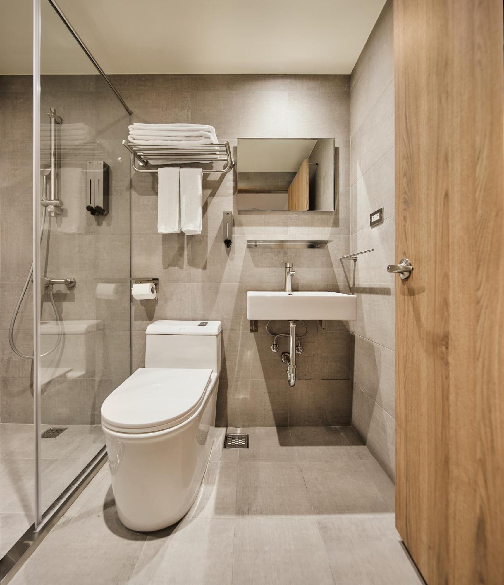 Brown House Hotel - Taipei Main Station Екстериор снимка