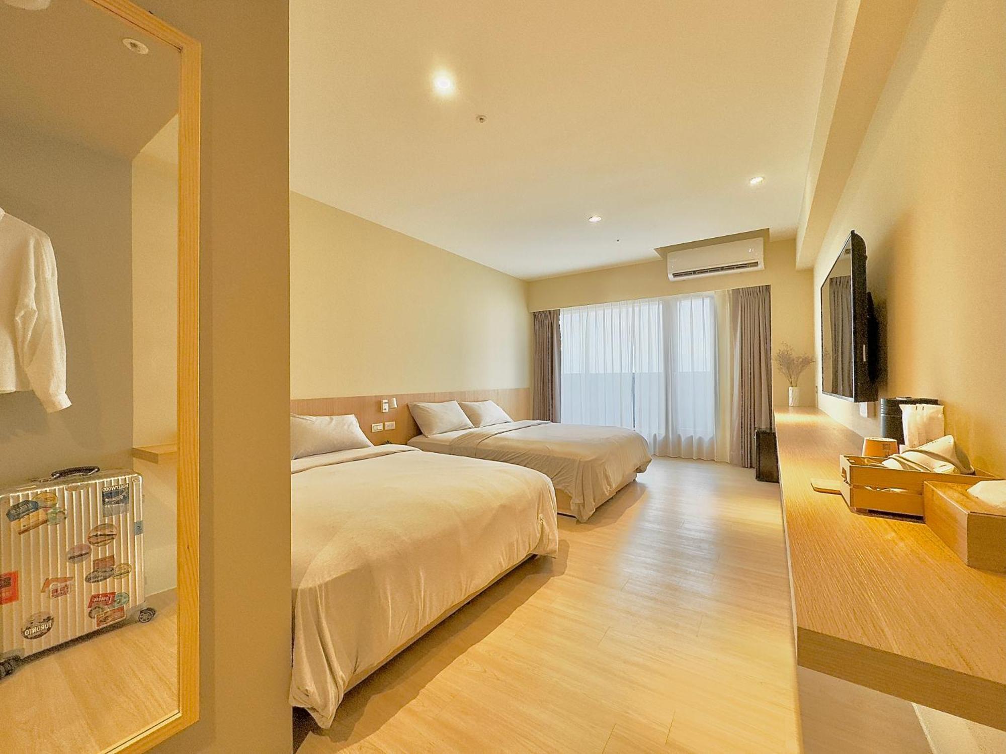 Brown House Hotel - Taipei Main Station Екстериор снимка