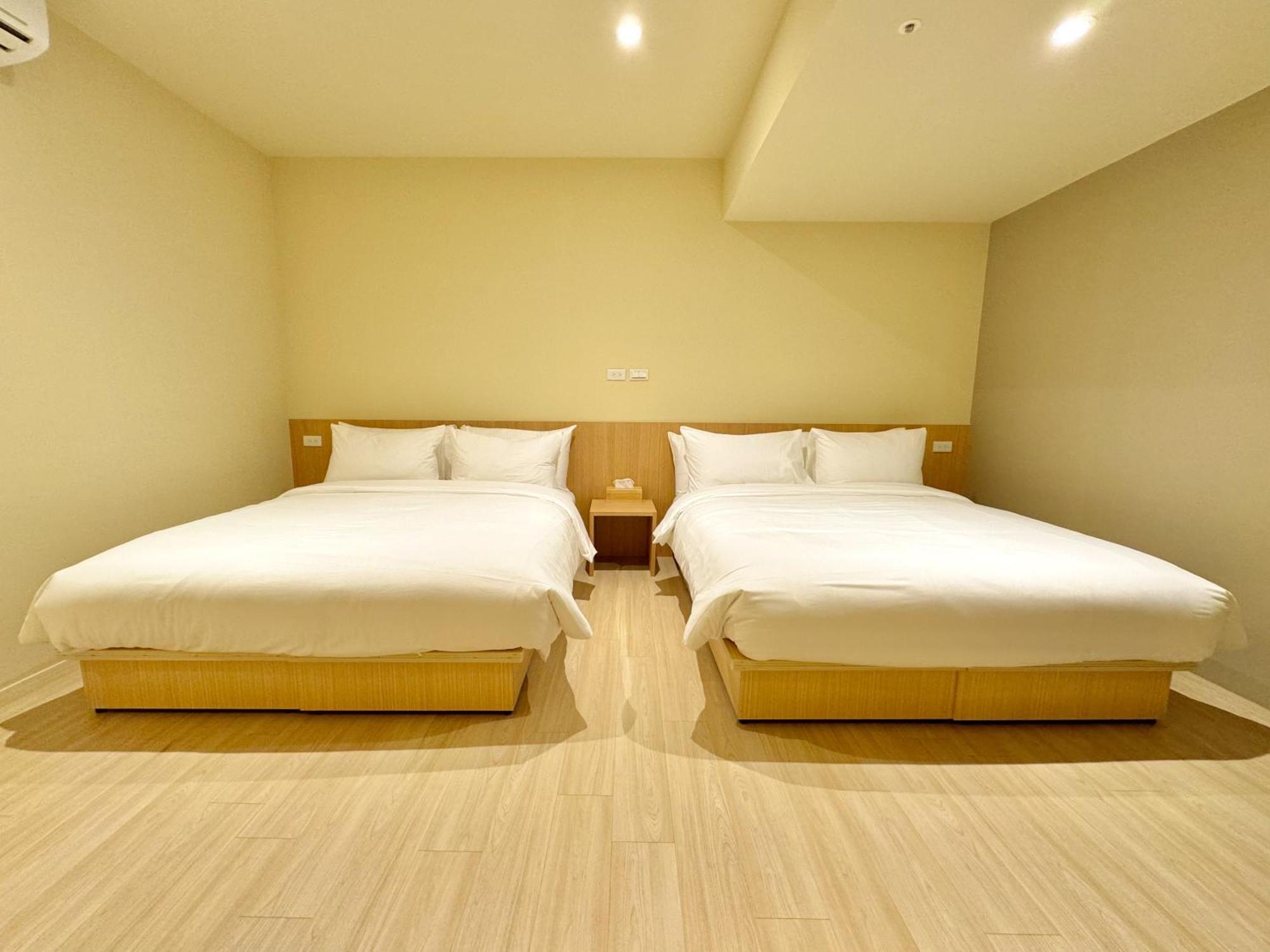 Brown House Hotel - Taipei Main Station Екстериор снимка
