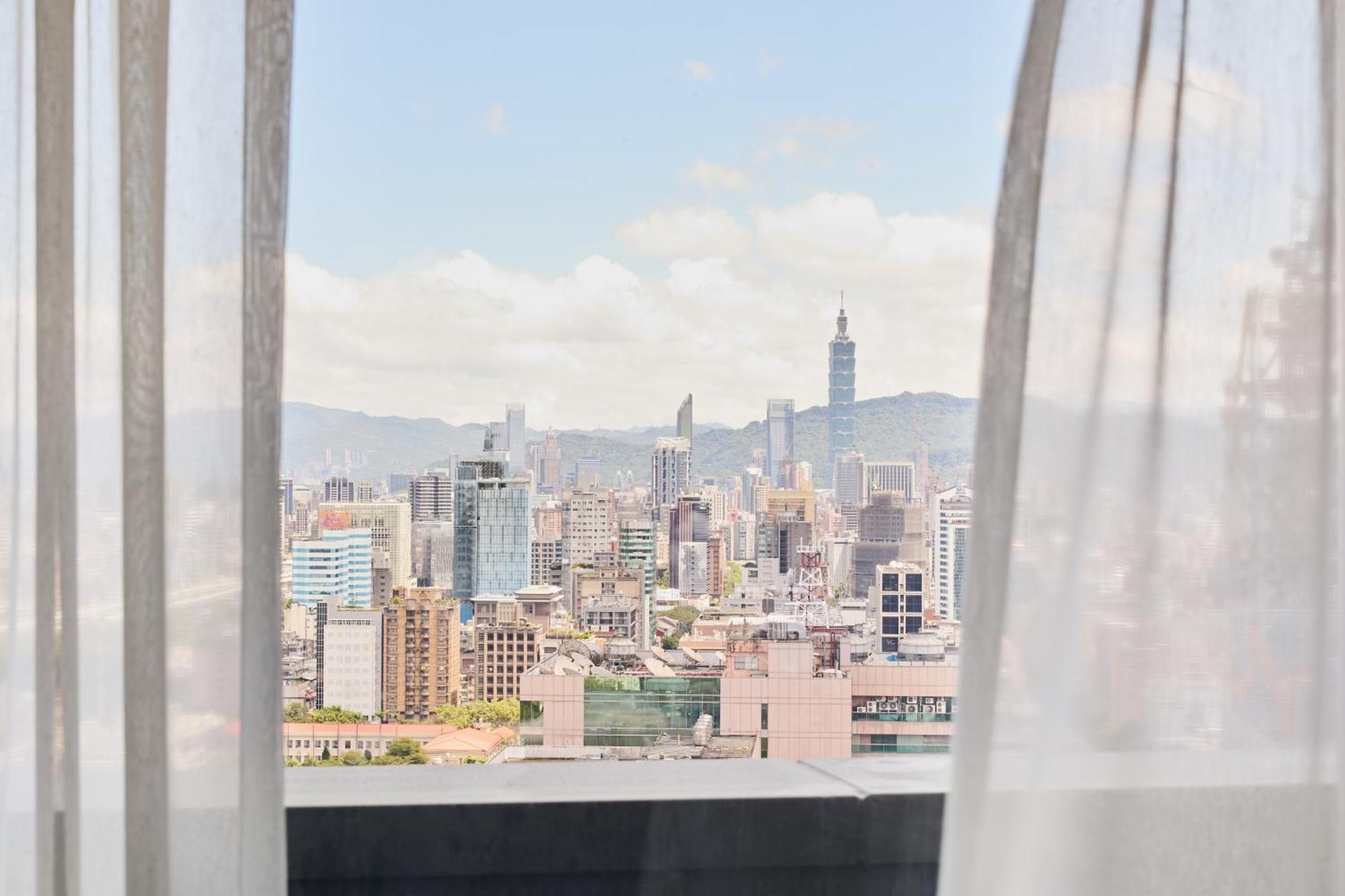 Brown House Hotel - Taipei Main Station Екстериор снимка